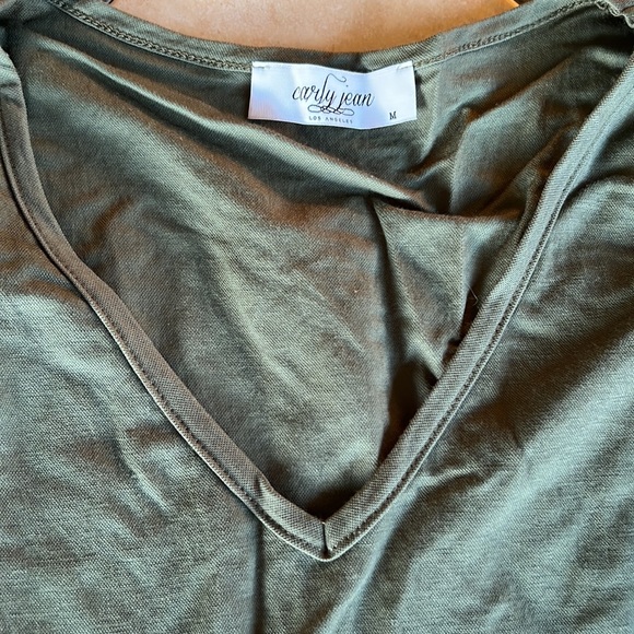 Carly Jean Forest Green Tiered Dress - Picture 3 of 4